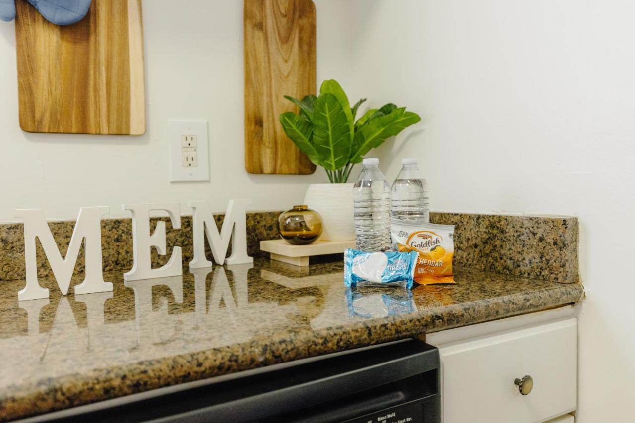 Centrally Located 2Br Overton Square Unit 2 Fast Wifi Free Parking Yes Pets Memphis Exterior photo