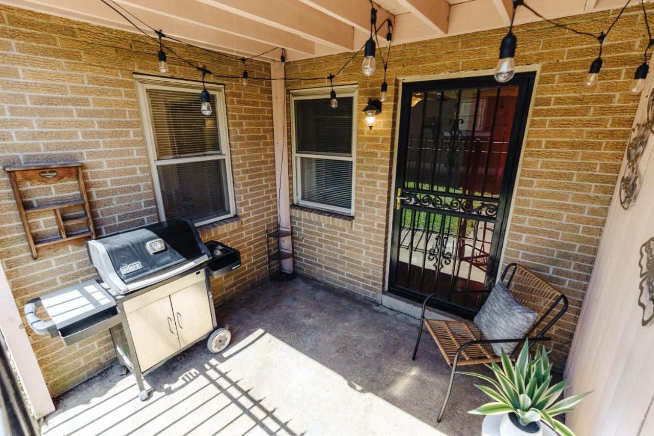 Centrally Located 2Br Overton Square Unit 2 Fast Wifi Free Parking Yes Pets Memphis Exterior photo